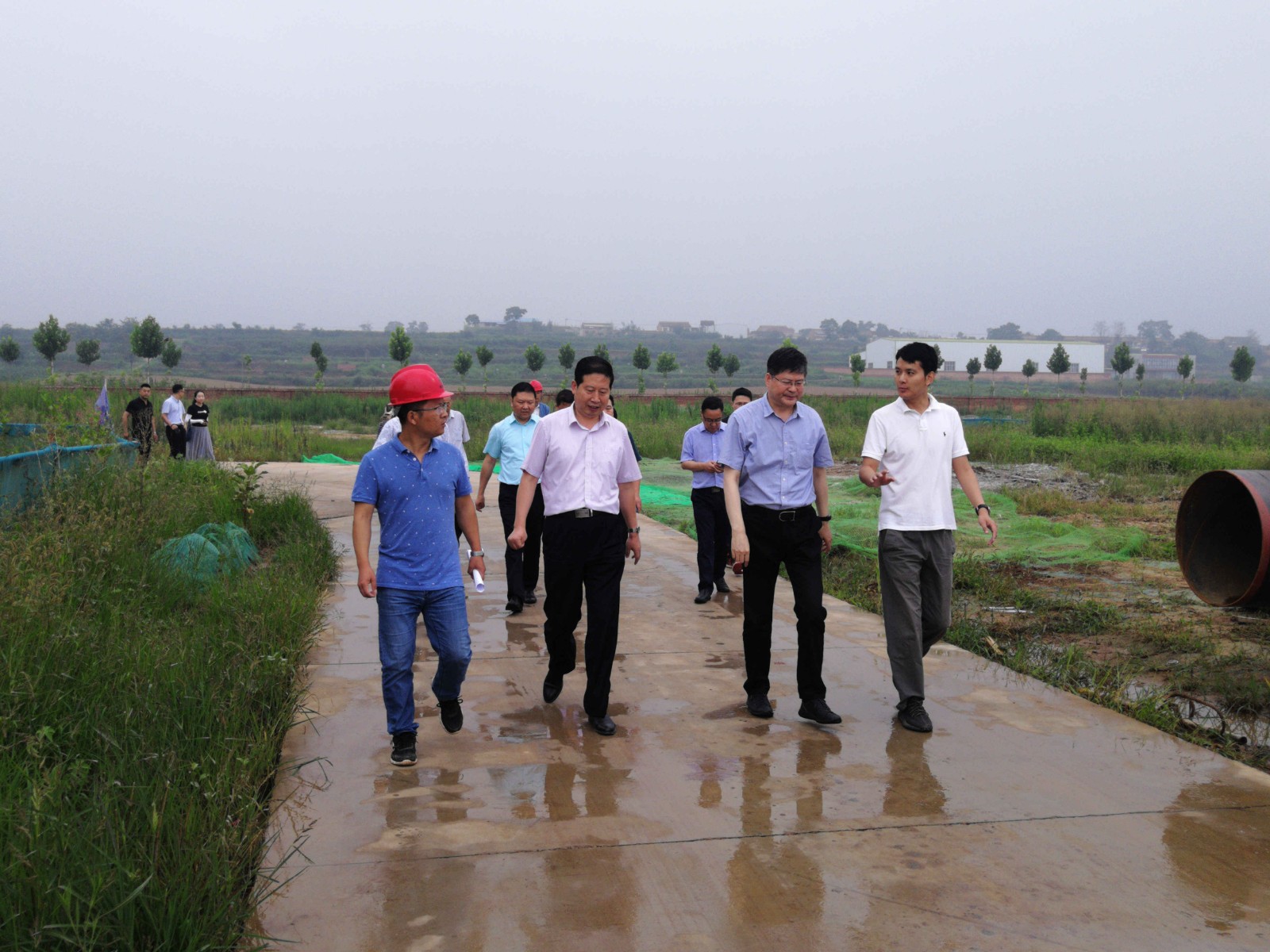 省科技厅副厅长史高领到水环境公司蟠龙新区污水处置厂项目调研