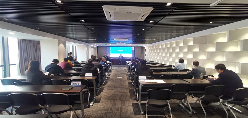 K8凯发集团进行企业战术治理培训讲座