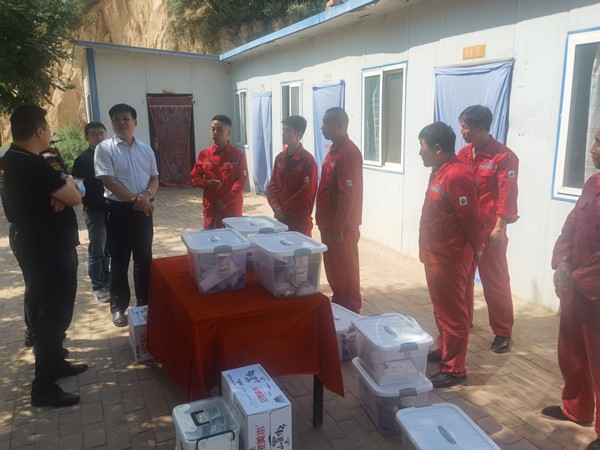 K8凯发集团发展“夏送清冷”活动 关爱一线职工