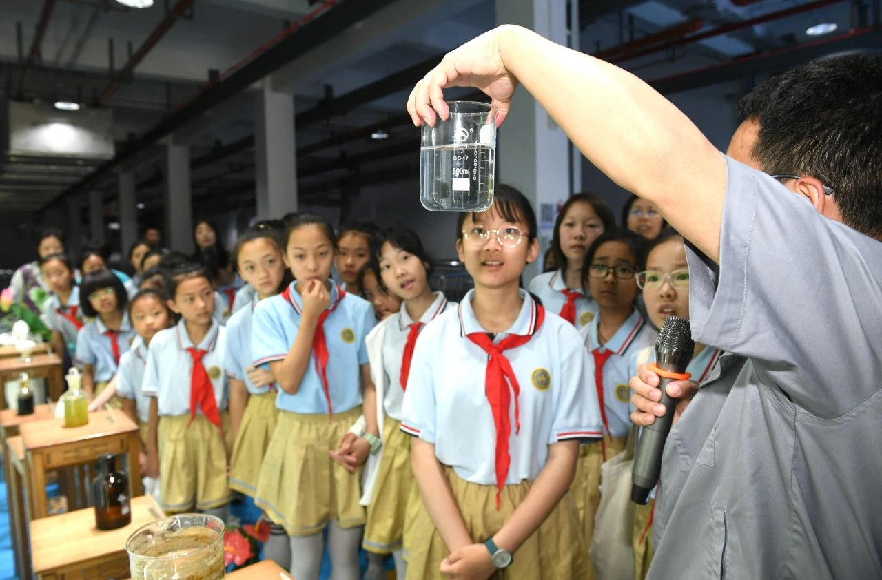 西安颁布｜幼学生走进K8凯发集团白鹿原水生态中心开启污水“再生”探秘之旅